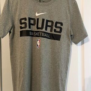 Nike Gray Spurs Basketball Tee